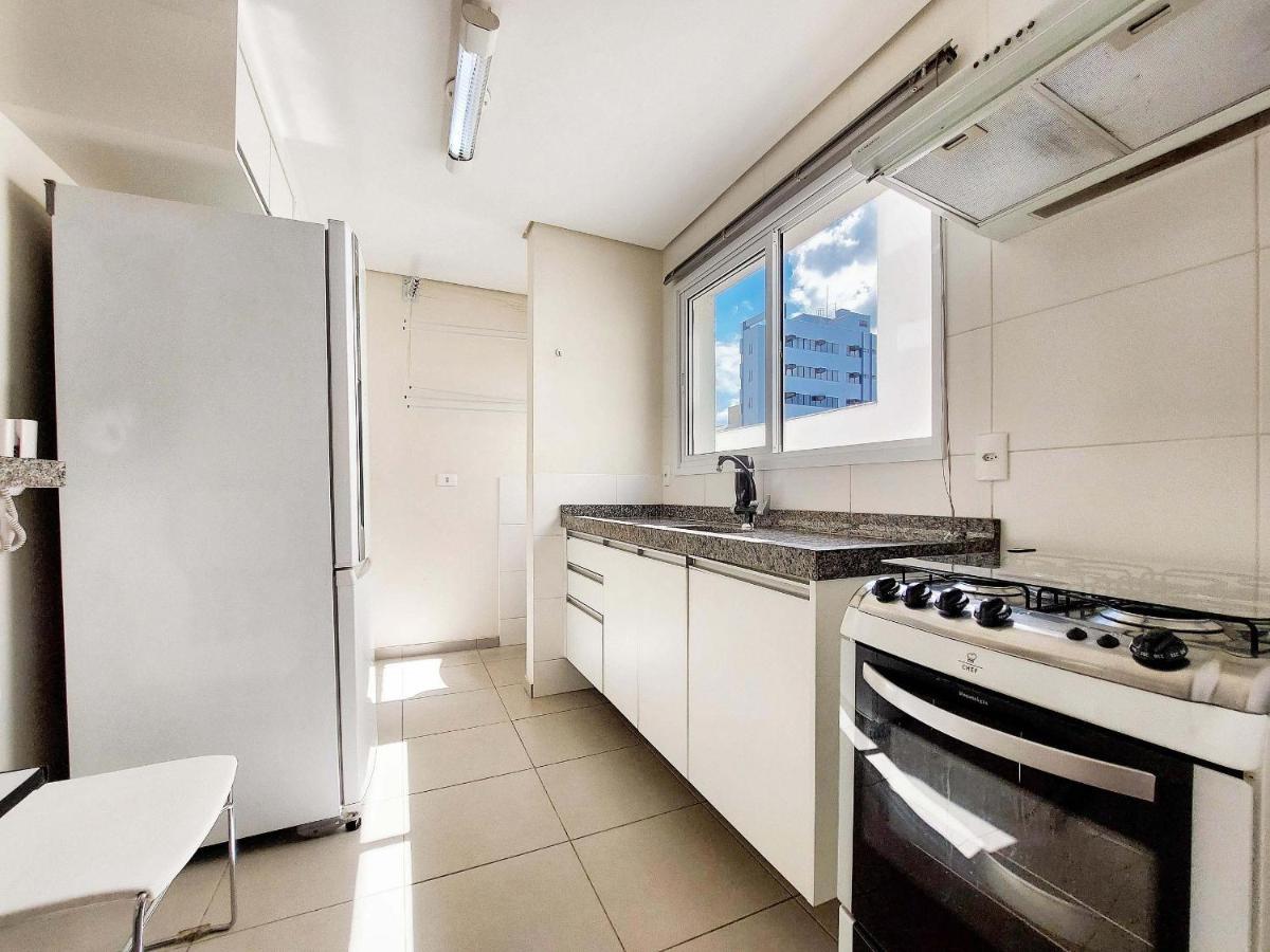 Apto 3 Quartos, Sacada, Churrasqueira E Garagem * Londrina